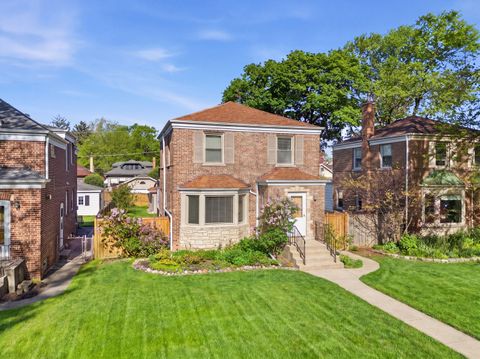 Tiny photo for 5430 N Lamon Avenue, Chicago, IL 60630 (MLS # 12629291)
