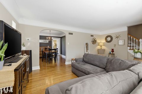 Tiny photo for 5430 N Lamon Avenue, Chicago, IL 60630 (MLS # 12629291)