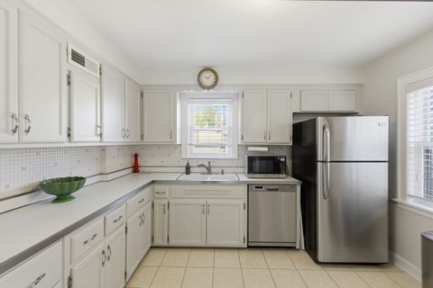 Tiny photo for 5430 N Lamon Avenue, Chicago, IL 60630 (MLS # 12629291)