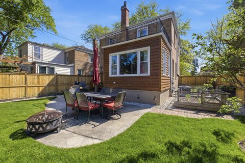 Tiny photo for 5430 N Lamon Avenue, Chicago, IL 60630 (MLS # 12629291)