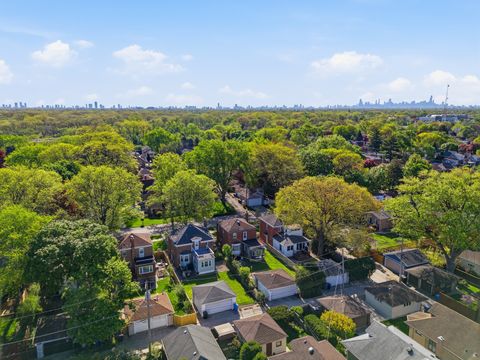 Tiny photo for 5430 N Lamon Avenue, Chicago, IL 60630 (MLS # 12629291)