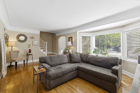 Tiny photo for 5430 N Lamon Avenue, Chicago, IL 60630 (MLS # 12629291)