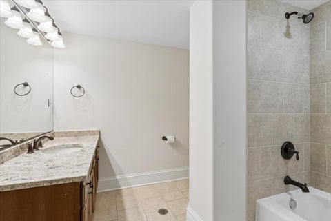 Tiny photo for 195 N Hickory Avenue, Arlington Heights, IL 60004 (MLS # 12763592)