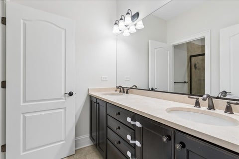 Tiny photo for 195 N Hickory Avenue, Arlington Heights, IL 60004 (MLS # 12763592)