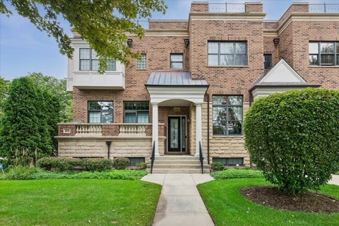 Photo of 195 N Hickory Avenue, Arlington Heights, IL 60004 (MLS # 12763592)