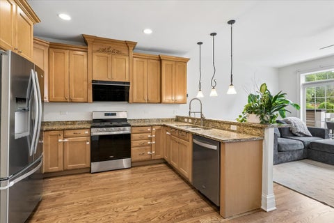 Tiny photo for 195 N Hickory Avenue, Arlington Heights, IL 60004 (MLS # 12763592)