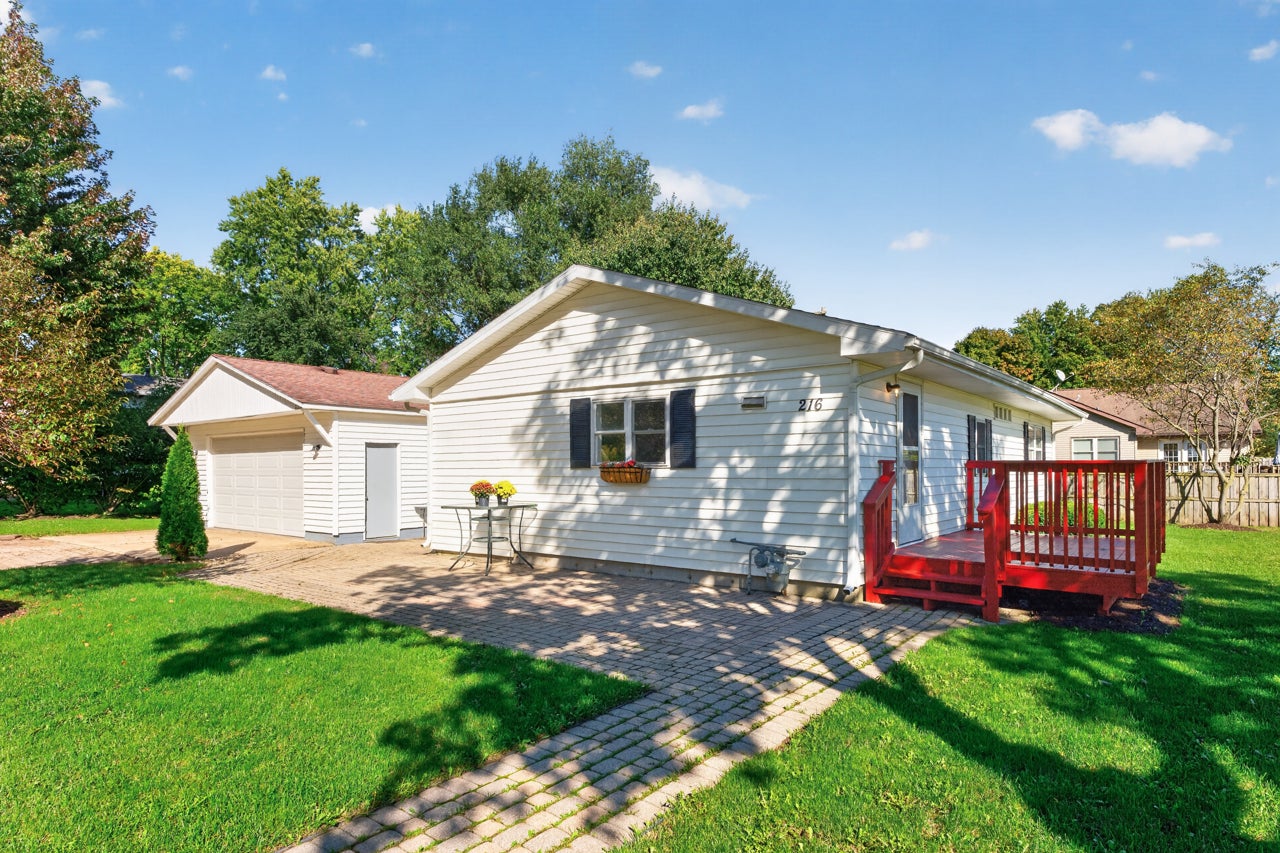216 9th Avenue