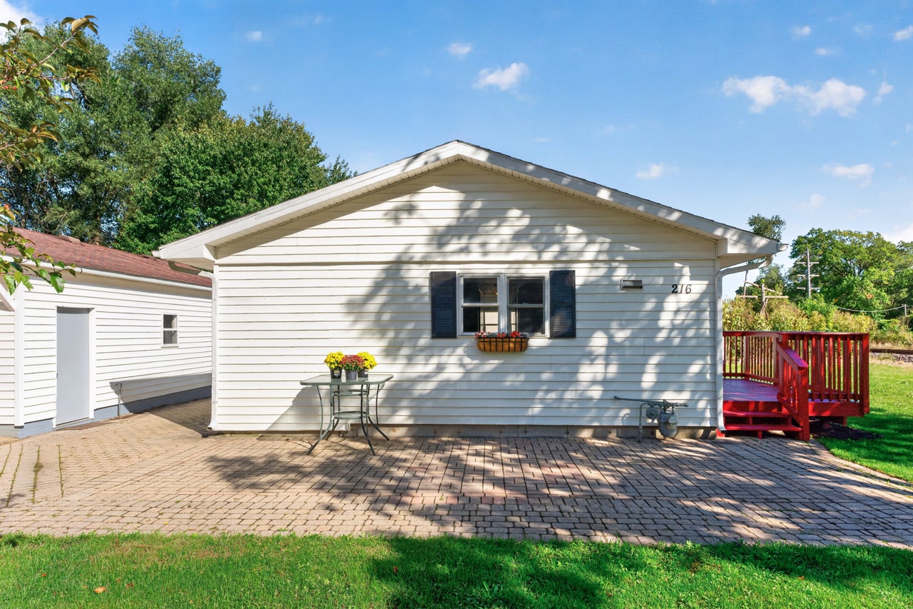 216 9th Avenue
