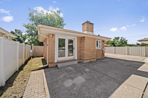 Tiny photo for 2607 Mayfair Avenue, Westchester, IL 60154 (MLS # 12744107)