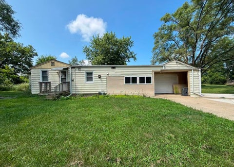 Tiny photo for 800 Lavern Avenue, Machesney Park, IL 61115 (MLS # 12739680)