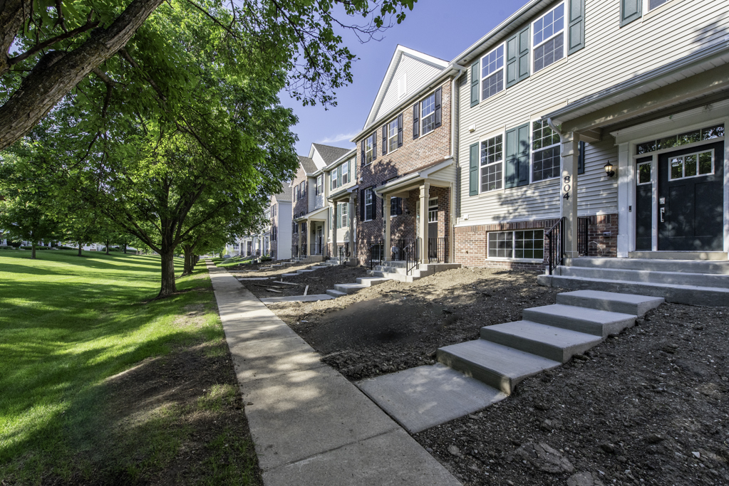804 Neubauer Circle