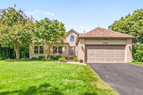 Photo of 25548 W Gateway Circle, Plainfield, IL 60585 (MLS # 12429372)