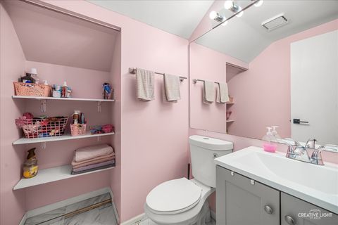 Tiny photo for 1325 Gloucester Circle, Carol Stream, IL 60188 (MLS # 12588298)