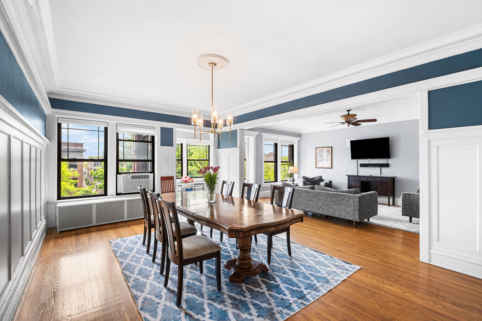 1140 E Hyde Park Boulevard 3D