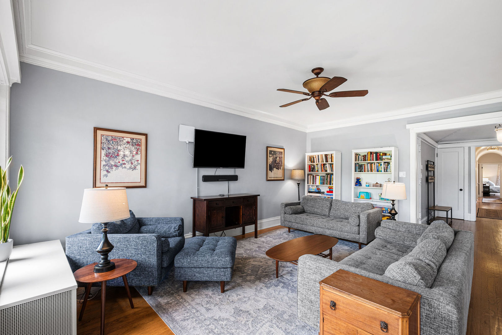 1140 E Hyde Park Boulevard 3D