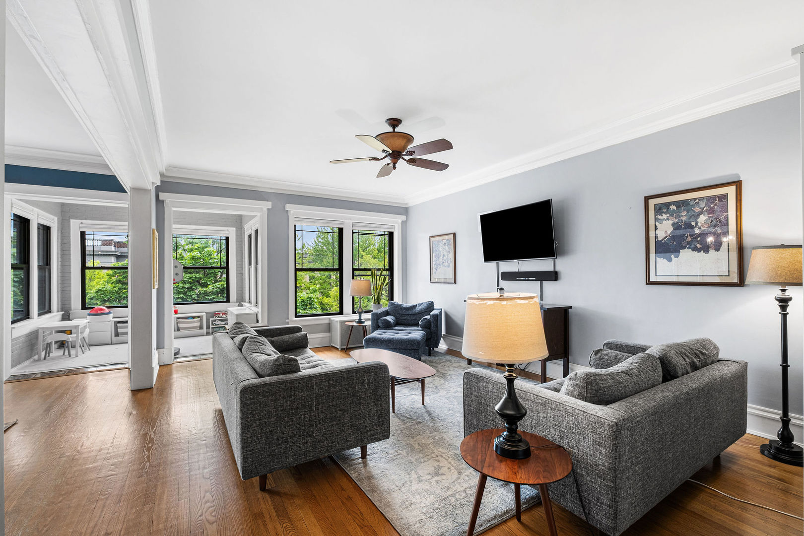 1140 E Hyde Park Boulevard 3D