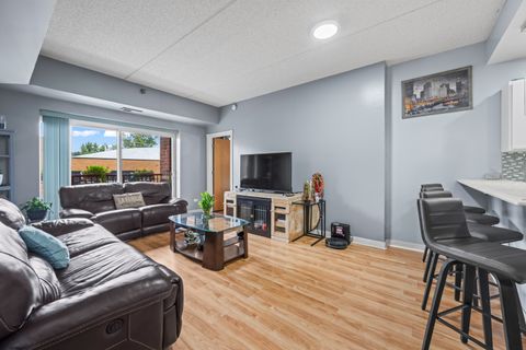 Tiny photo for 6238 W 26TH Street #202, Berwyn, IL 60402 (MLS # 12458277)