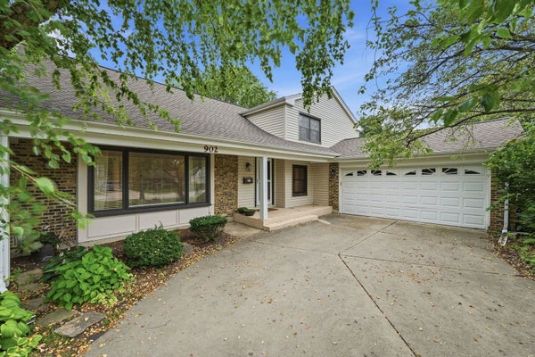 902 N ROHLWING RD, PALATINE, IL 60074 - Image 2bbc96e495f4b526863aaa230cf2bebf/775816677