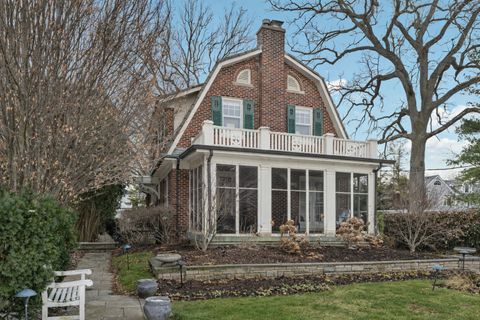 Photo of 174 Woodland Avenue, Winnetka, IL 60093 (MLS # 12594627)