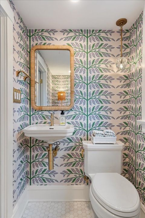 Tiny photo for 174 Woodland Avenue, Winnetka, IL 60093 (MLS # 12594627)