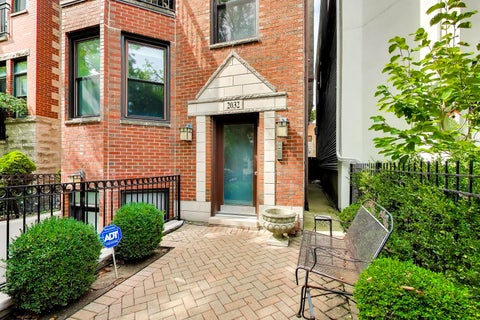 Tiny photo for 2032 N BURLING Street #3, Chicago, IL 60614 (MLS # 12737524)