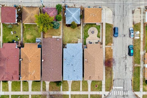 Tiny photo for 1445 East Avenue, Berwyn, IL 60402 (MLS # 12560318)