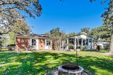 Tiny photo for 1121 Forest Drive, Elgin, IL 60123 (MLS # 12485336)