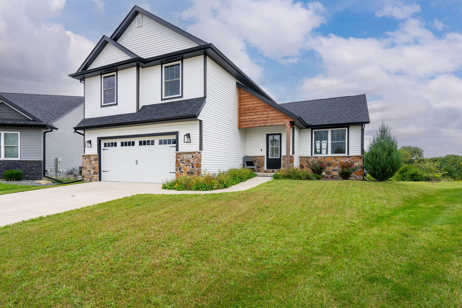 1217 W 64th Street