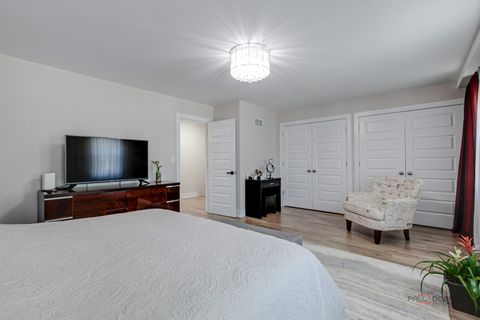 Tiny photo for 5190 Chambers Drive, Hoffman Estates, IL 60010 (MLS # 12484222)