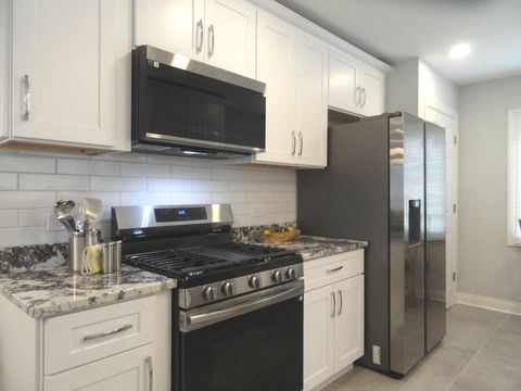 Tiny photo for 3136 Cuyler Avenue, Berwyn, IL 60402 (MLS # 12576276)