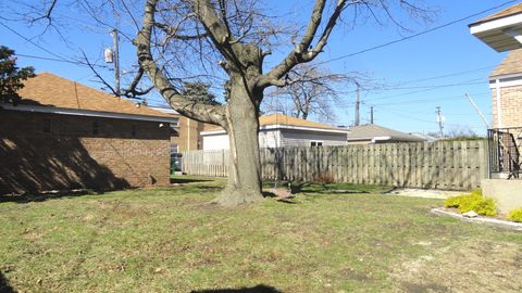 Tiny photo for 3136 Cuyler Avenue, Berwyn, IL 60402 (MLS # 12576276)