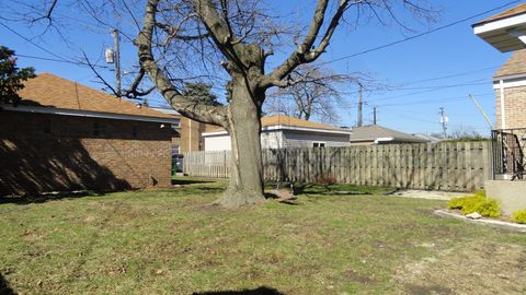 Tiny photo for 3136 Cuyler Avenue, Berwyn, IL 60402 (MLS # 12576276)
