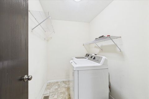 Tiny photo for 607 Clayton Circle #607, Sycamore, IL 60178 (MLS # 12510898)