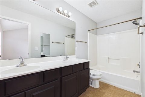 Tiny photo for 607 Clayton Circle #607, Sycamore, IL 60178 (MLS # 12510898)