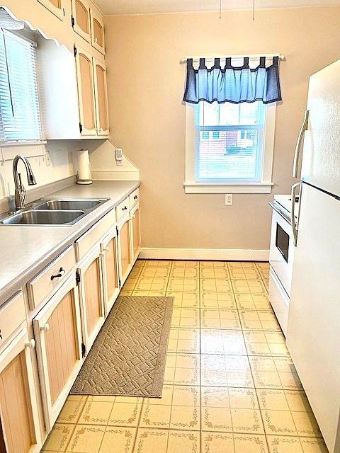 Tiny photo for 1316 6th Avenue, Sterling, IL 61081 (MLS # 12473149)