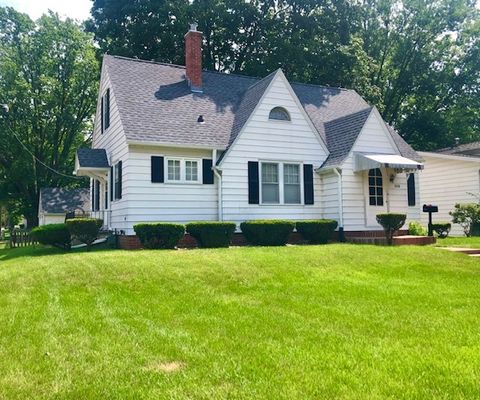 Tiny photo for 1316 6th Avenue, Sterling, IL 61081 (MLS # 12473149)