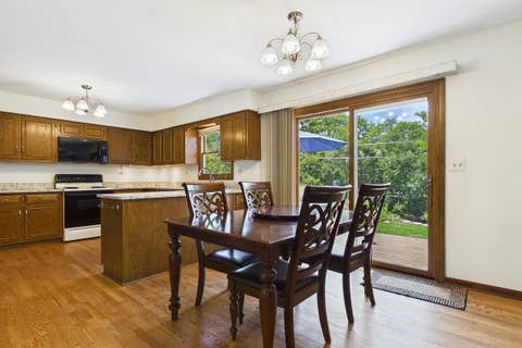 Tiny photo for 428 Lindley Avenue, Westmont, IL 60559 (MLS # 12657301)
