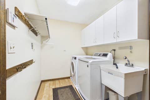 Tiny photo for 428 Lindley Avenue, Westmont, IL 60559 (MLS # 12657301)