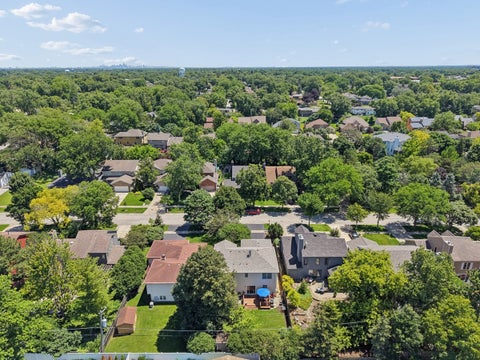 Tiny photo for 428 Lindley Avenue, Westmont, IL 60559 (MLS # 12657301)