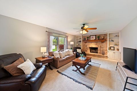 Tiny photo for 2405 Cimarron Court, Naperville, IL 60565 (MLS # 12656564)