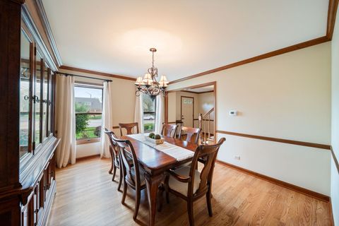 Tiny photo for 2405 Cimarron Court, Naperville, IL 60565 (MLS # 12656564)
