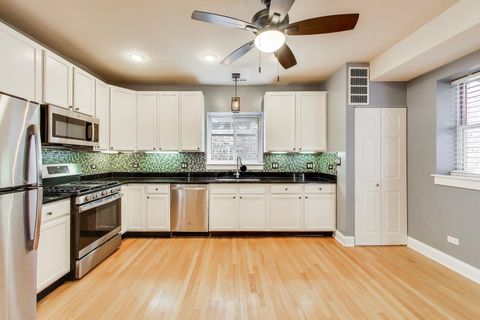 Tiny photo for 6813 N Lakewood Avenue #3W, Chicago, IL 60626 (MLS # 12641916)