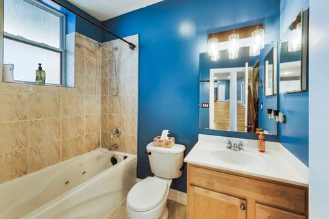 Tiny photo for 6813 N Lakewood Avenue #3W, Chicago, IL 60626 (MLS # 12641916)
