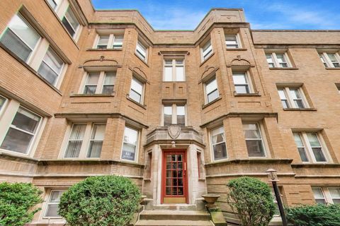 Tiny photo for 6813 N Lakewood Avenue #3W, Chicago, IL 60626 (MLS # 12641916)