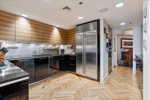 Tiny photo for 950 N Michigan Avenue #4206, Chicago, IL 60611 (MLS # 12797980)
