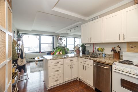Tiny photo for 3410 N Lake Shore Drive #17J, Chicago, IL 60657 (MLS # 12579283)