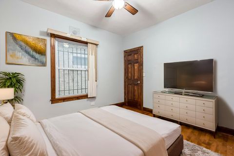 Tiny photo for 5242 N Kimball Avenue, Chicago, IL 60625 (MLS # 12512321)