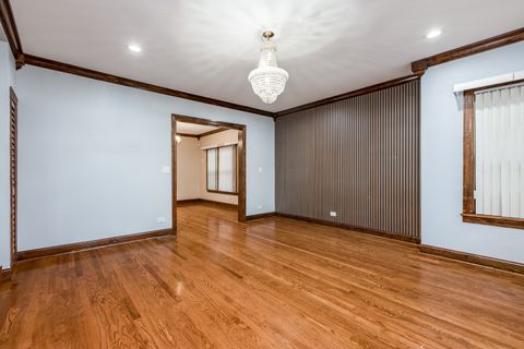 Tiny photo for 5242 N Kimball Avenue, Chicago, IL 60625 (MLS # 12512321)