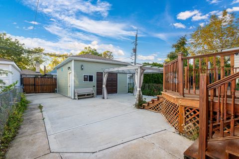 Tiny photo for 5242 N Kimball Avenue, Chicago, IL 60625 (MLS # 12512321)