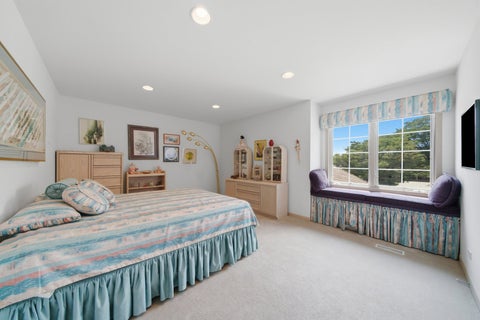 Tiny photo for 2004 Claridge Court, Northbrook, IL 60062 (MLS # 12781363)